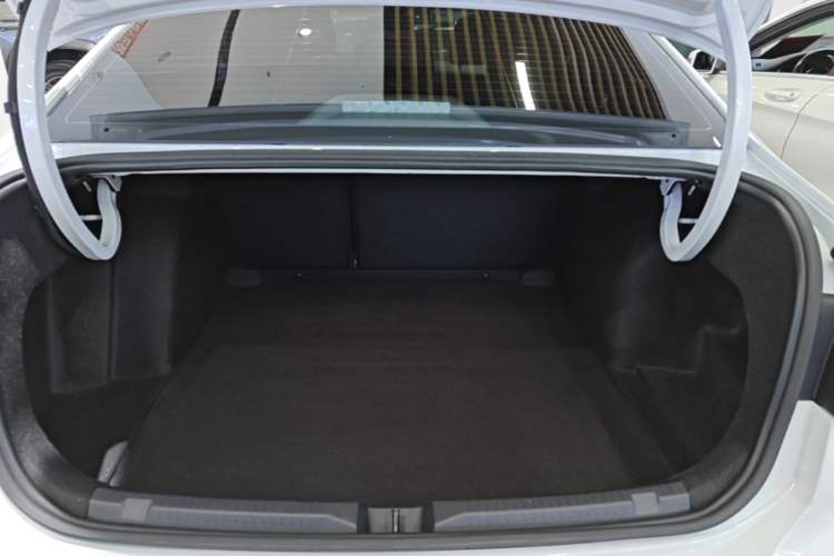 Used Volkswagen Lavida 2024 300TSI DSG Starry Sky Deluxe Edition Trunk