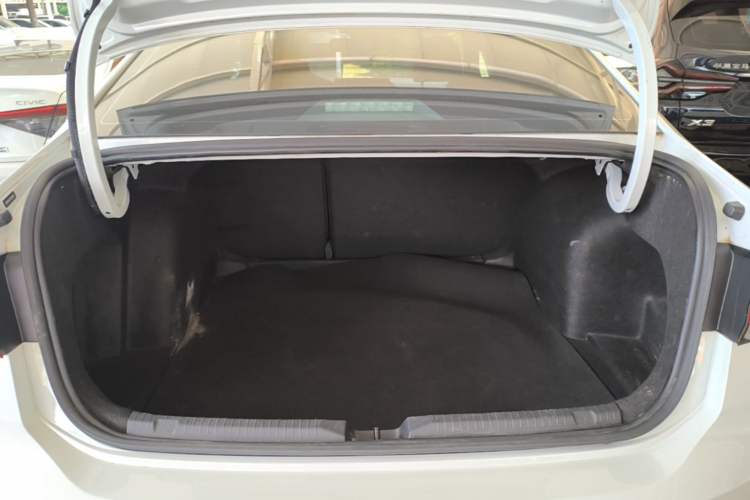 Used Volkswagen Lavida 2024 1.5L Automatic Starry Sky 5 Million Edition Trunk