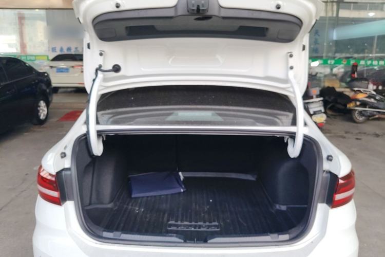 Used Volkswagen Lavida 2024 300TSI DSG Starry Sky Deluxe Edition Trunk