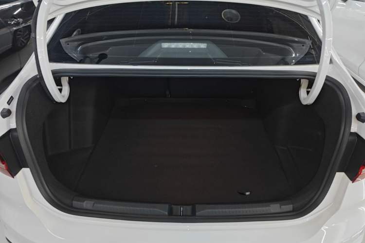 Used Volkswagen Lavida 2024 1.5L Automatic Full-Comfort Version Trunk