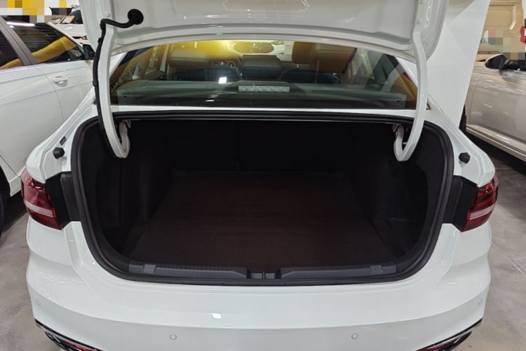 Used Volkswagen Lavida 2024 300TSI DSG Starry Sky Leading Edition Trunk