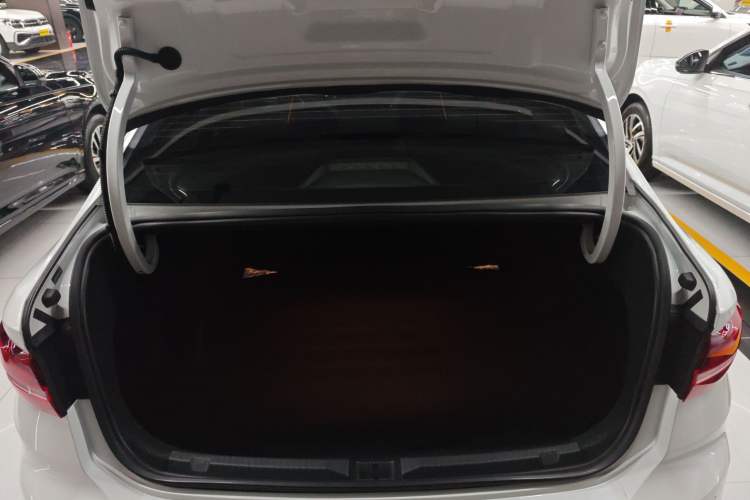 Used Volkswagen Lavida 2024 1.5L Automatic Starry Sky 5 Million Edition Trunk