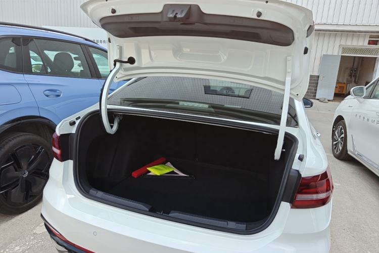 Used Volkswagen Lavida 2024 300TSI DSG Starry Sky Leading Edition Trunk
