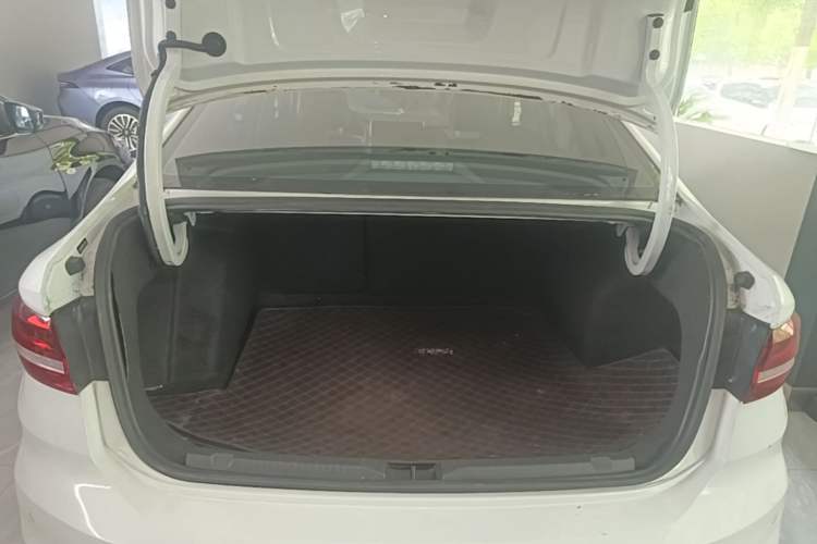 Used Volkswagen Lavida 2024 300TSI DSG Full-Comfort Edition Trunk
