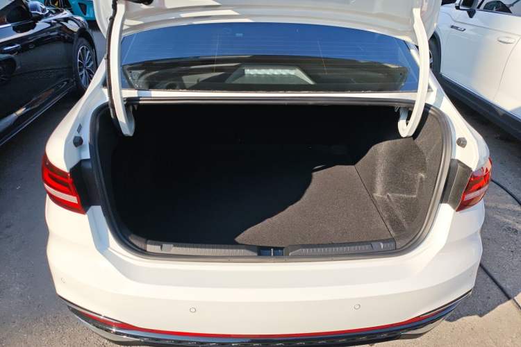 Used Volkswagen Lavida 2024 300TSI DSG Starry Sky Leading Edition Trunk