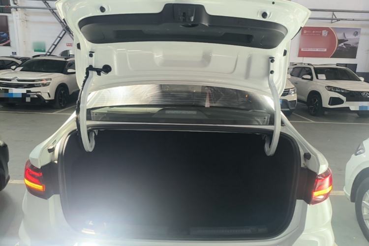 Used Volkswagen Lavida 2024 1.5L Automatic DeYi Edition Trunk