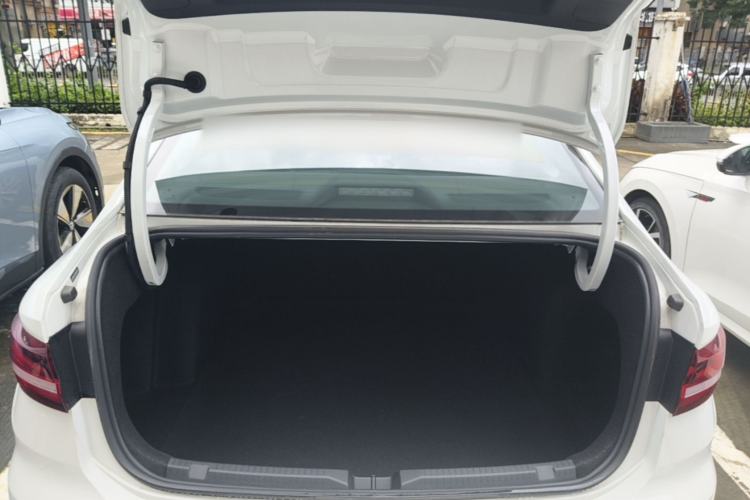 Used Volkswagen Lavida 2024 300TSI DSG Starry Sky Leading Edition Trunk