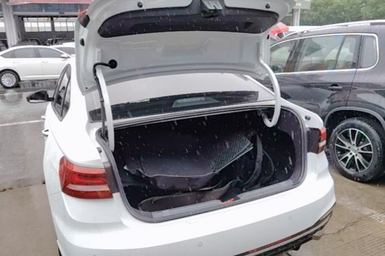 Used Volkswagen Lavida 2024 300TSI DSG Starry Sky Leading Edition Trunk
