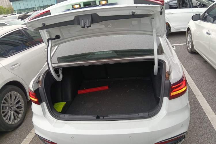 Used Volkswagen Lavida 2024 1.5L Automatic Starry Sky 5 Million Edition Trunk