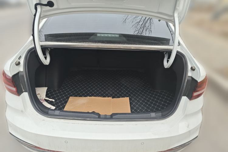 Used Volkswagen Lavida 2024 300TSI DSG Full-Comfort Edition Trunk