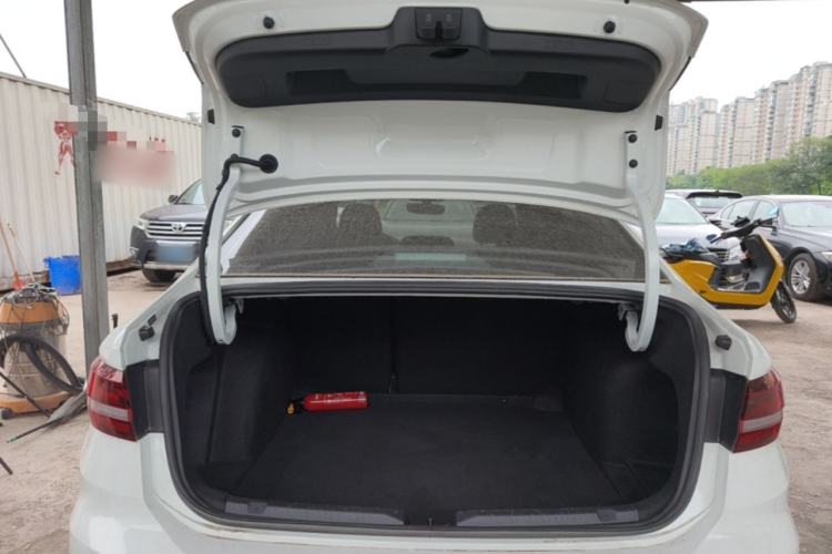 Used Volkswagen Lavida 2024 1.5L Automatic DeYi Edition Trunk