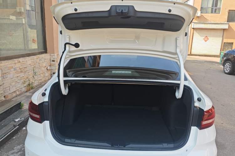 Used Volkswagen Lavida 2024 1.5L Automatic Starry Sky 5 Million Edition Trunk