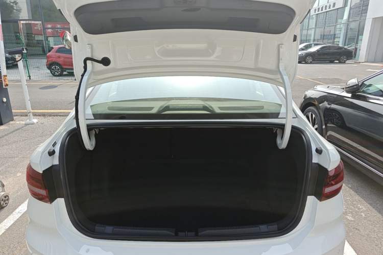 Used Volkswagen Lavida 2024 300TSI DSG Starry Sky Leading Edition Trunk