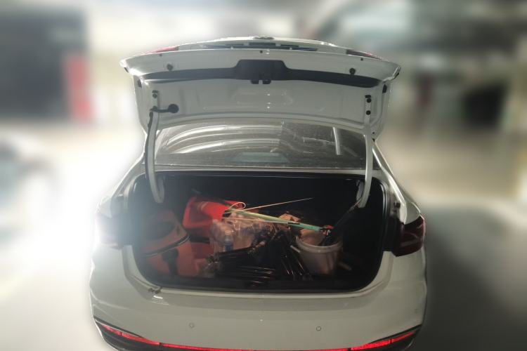 Used Volkswagen Lavida 2024 1.5L Automatic 5 Million Edition Trunk