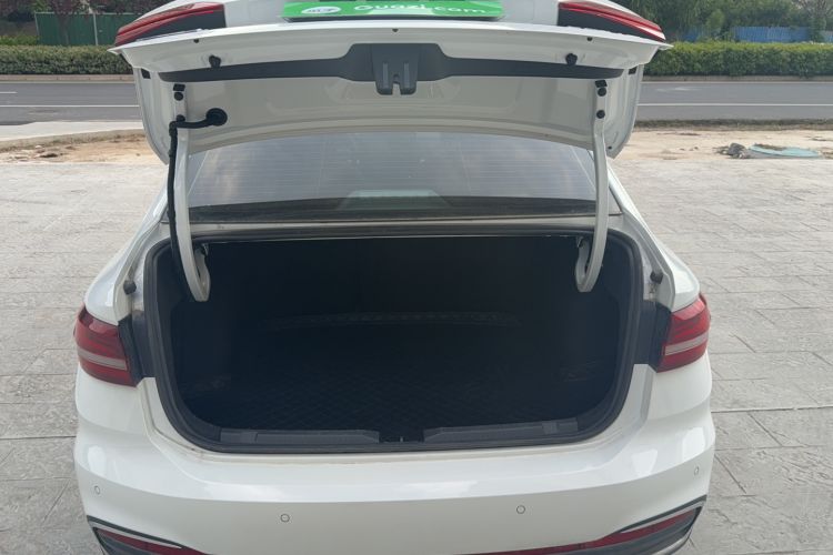 Used Volkswagen Lavida 2024 1.5L Automatic 5 Million Edition Trunk