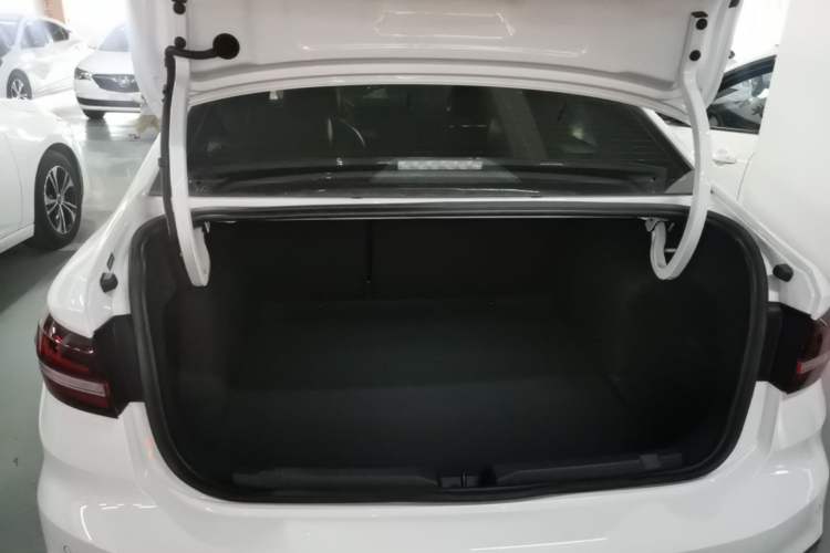 Used Volkswagen Lavida 2024 300TSI DSG Full-Comfort Edition Trunk
