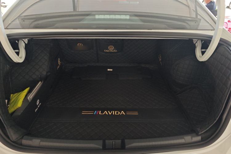 Used Volkswagen Lavida 2024 1.5L Automatic Starry Sky 5 Million Edition Trunk