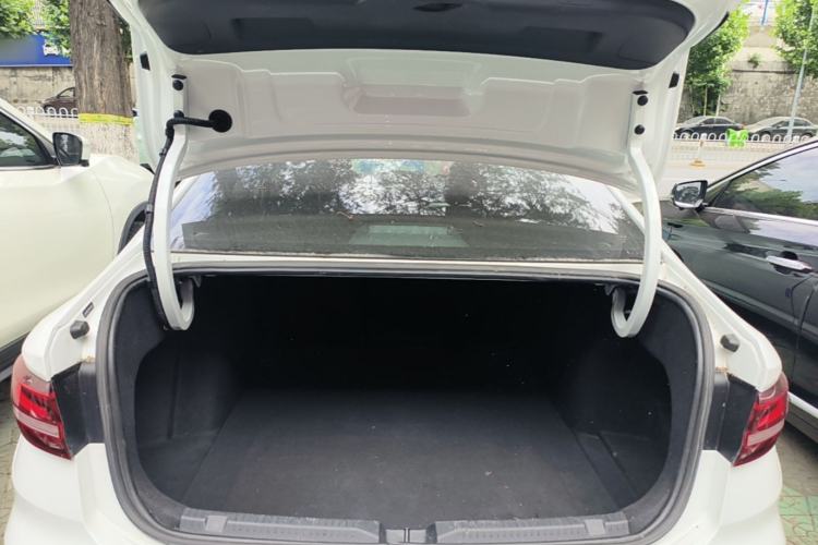 Used Volkswagen Lavida 2024 1.5L Automatic DeYi Edition Trunk
