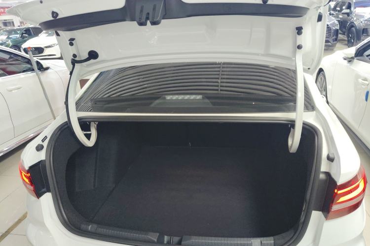 Used Volkswagen Lavida 2024 300TSI DSG Starry Sky Deluxe Edition Trunk