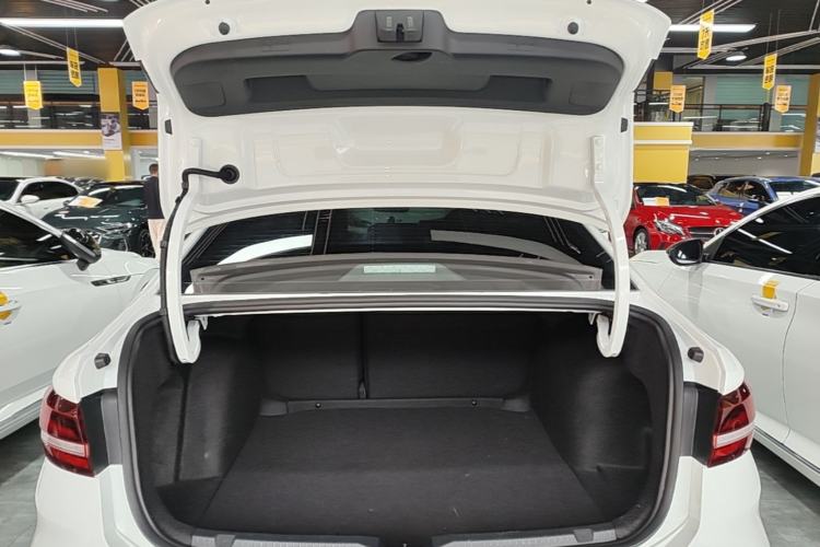 Used Volkswagen Lavida 2024 300TSI DSG Starry Sky Deluxe Edition Trunk
