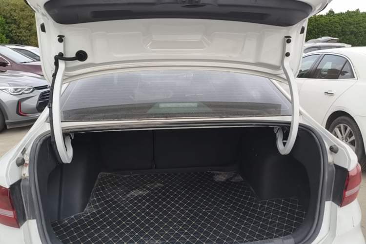 Used Volkswagen Lavida 2024 300TSI DSG Starry Sky Leading Edition Trunk