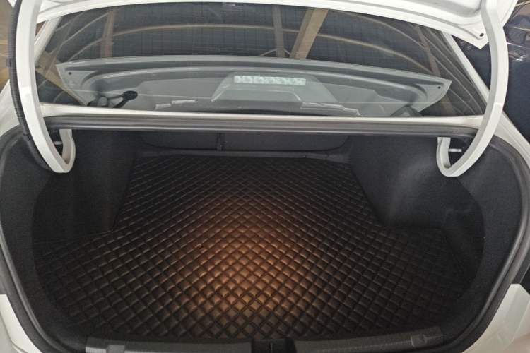 Used Volkswagen Lavida 2024 1.5L Automatic Starry Sky 5 Million Edition Trunk