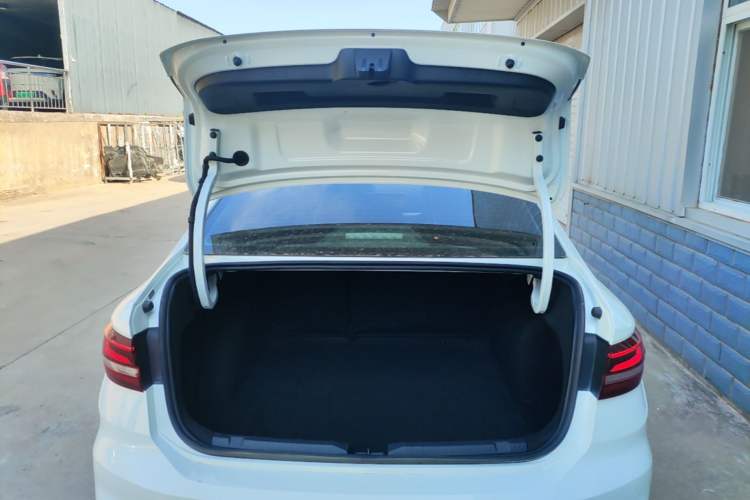 Used Volkswagen Lavida 2024 1.5L Automatic DeYi Edition Trunk