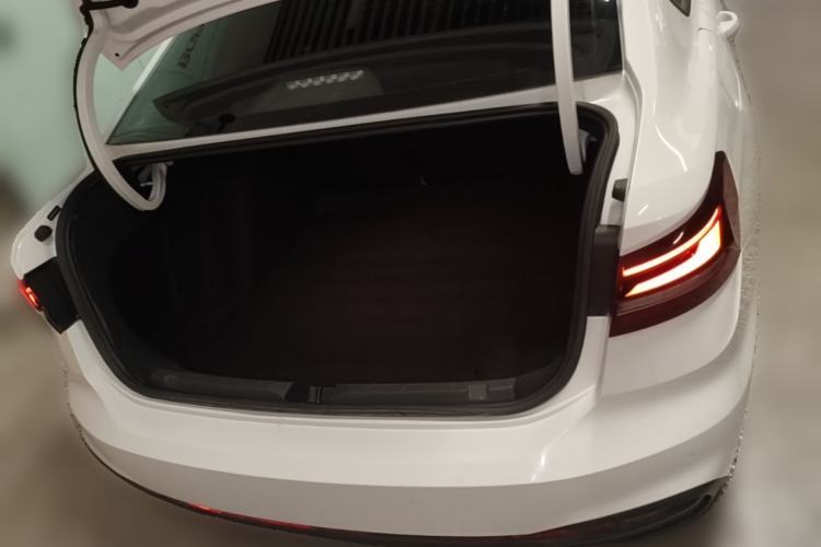 Used Volkswagen Lavida 2024 1.5L Automatic DeYi Edition Trunk