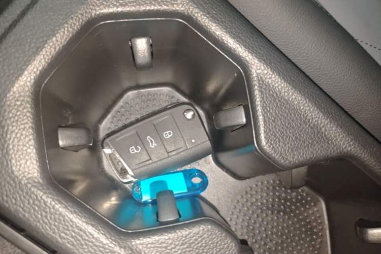 Used Volkswagen Lavida 2024 1.5L Automatic Starry Sky 5 Million Edition Vehicle Key