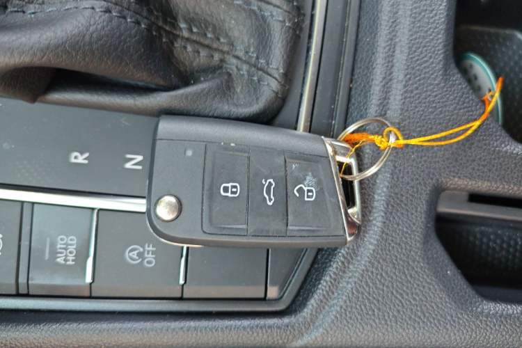 Used Volkswagen Lavida 2024 1.5L Automatic Starry Sky 5 Million Edition Vehicle Key