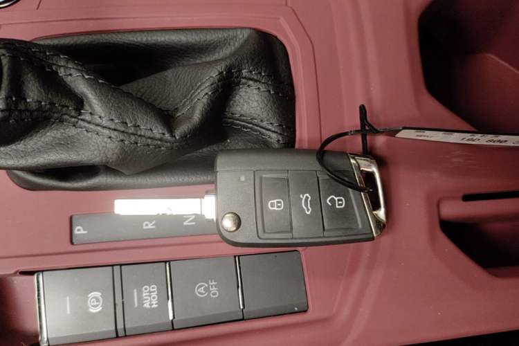 Used Volkswagen Lavida 2024 1.5L Automatic Starry Sky 5 Million Edition Vehicle Key
