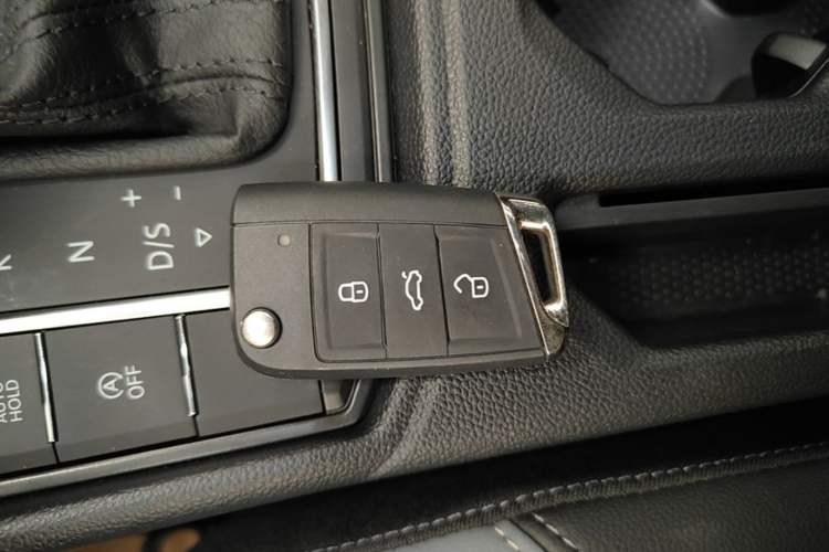 Used Volkswagen Lavida 2024 1.5L Automatic 5 Million Edition Vehicle Key