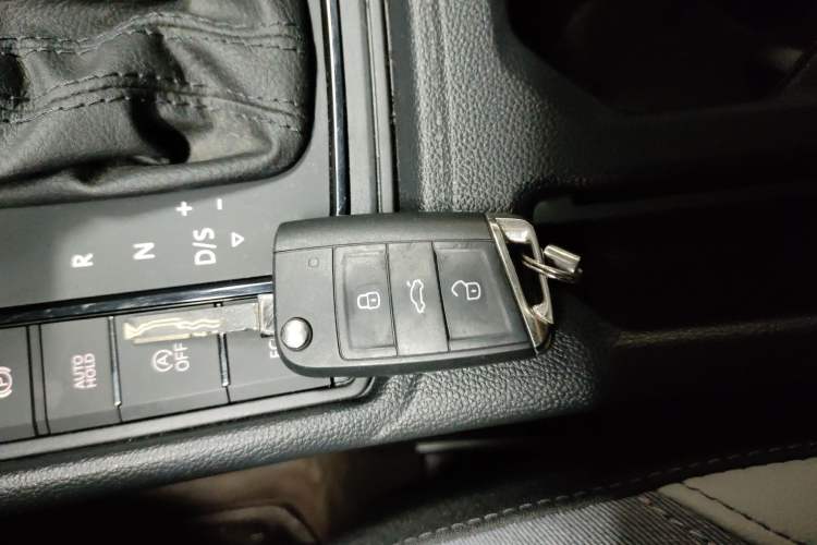 Used Volkswagen Lavida 2024 300TSI DSG Full-Comfort Edition Vehicle Key