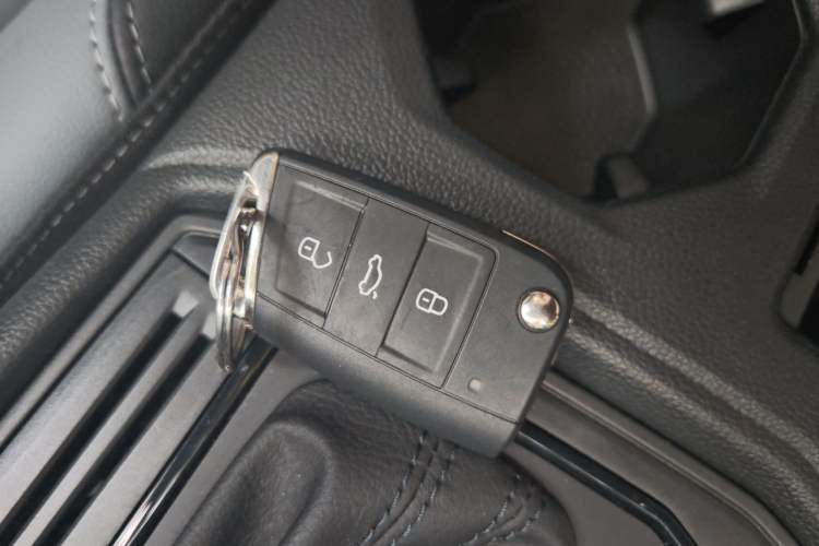 Used Volkswagen Lavida 2024 1.5L Automatic Starry Sky 5 Million Edition Vehicle Key