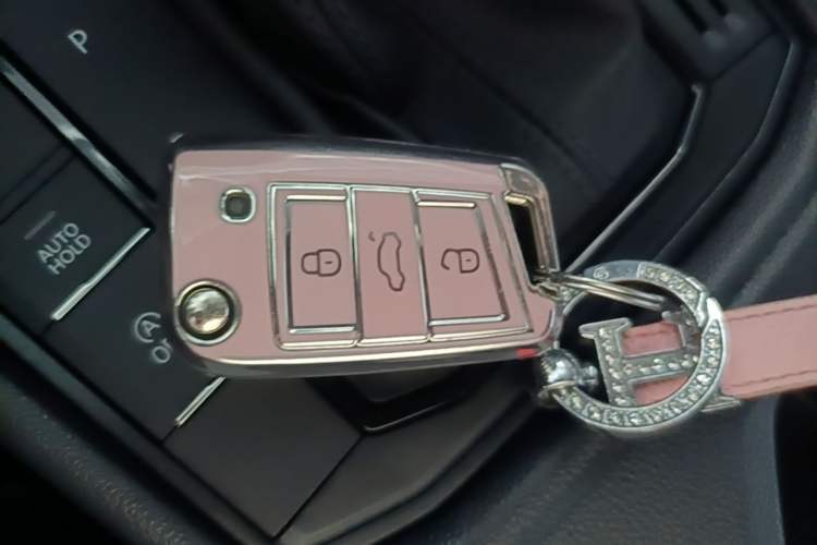 Used Volkswagen Lavida 2024 1.5L Automatic Starry Sky 5 Million Edition Vehicle Key