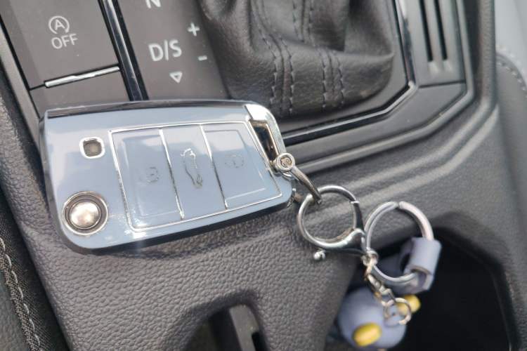 Used Volkswagen Lavida 2024 1.5L Automatic Starry Sky 5 Million Edition Vehicle Key