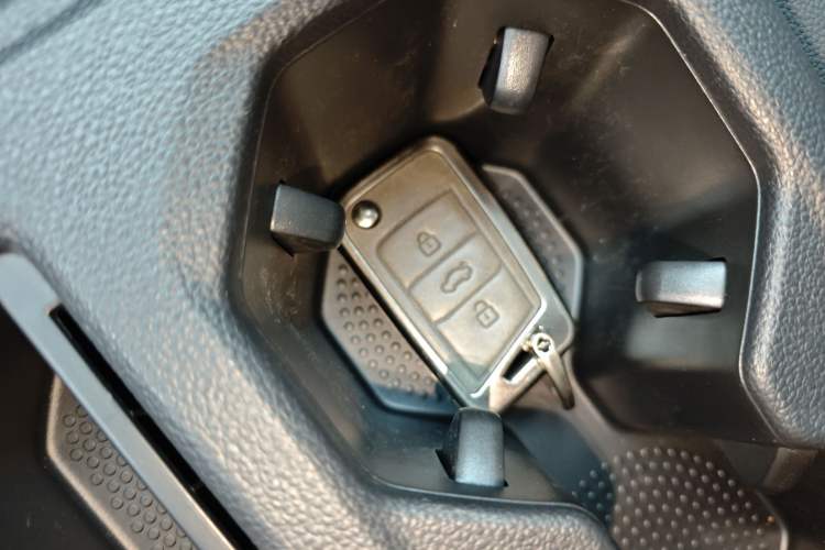 Used Volkswagen Lavida 2024 1.5L Automatic Starry Sky 5 Million Edition Vehicle Key