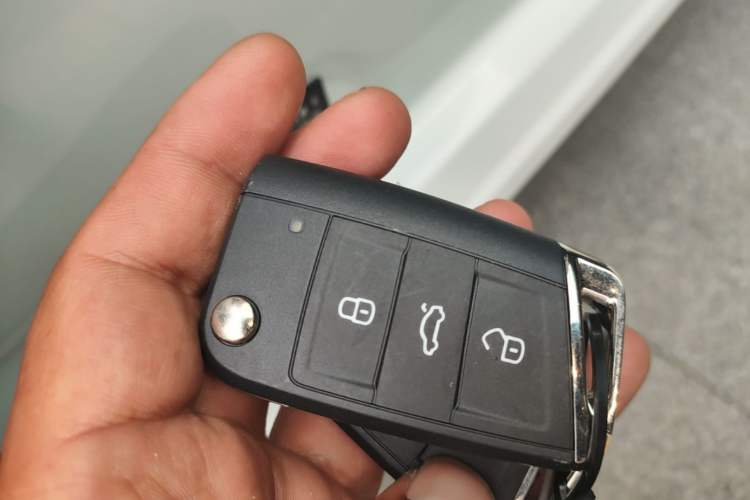 Used Volkswagen Lavida 2024 1.5L Automatic Starry Sky 5 Million Edition Vehicle Key