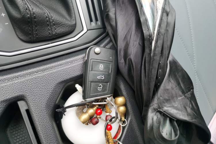 Used Volkswagen Lavida 2024 1.5L Automatic Starry Sky 5 Million Edition Vehicle Key