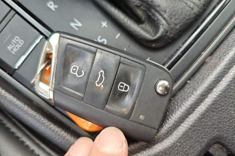 Used Volkswagen Lavida 2024 1.5L Automatic DeYi Edition Vehicle Key
