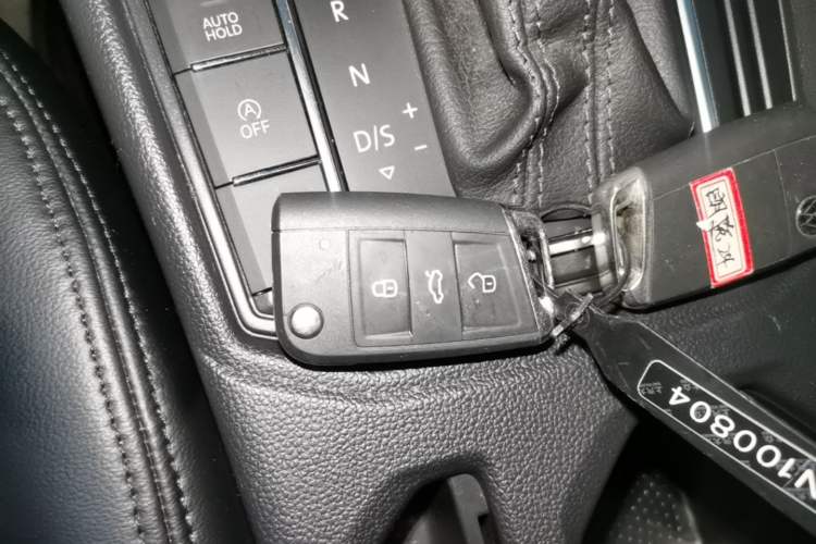 Used Volkswagen Lavida 2024 300TSI DSG Full-Comfort Edition Vehicle Key