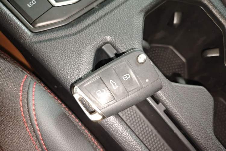 Used Volkswagen Lavida 2024 300TSI DSG Starry Sky Deluxe Edition Vehicle Key