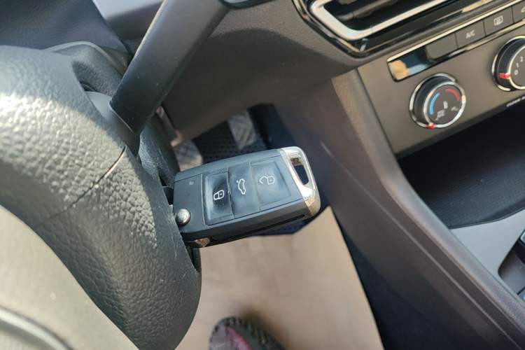 Used Volkswagen Lavida 2024 1.5L Automatic DeYi Edition Vehicle Key