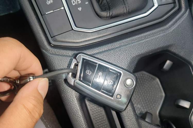 Used Volkswagen Lavida 2024 1.5L Automatic Starry Sky 5 Million Edition Vehicle Key