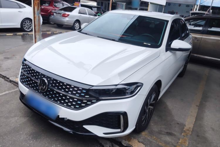 Used Volkswagen Lavida 2024 1.5L Automatic Starry Sky 5 Million Edition Guazi used car, China used car export, Used car for sale, Used  cars, Cheapest cars for sale