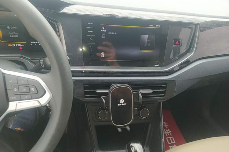 Used Volkswagen Lavida 2025 New Sharp 1.5L Outstanding New Edition Audio And AC Panel