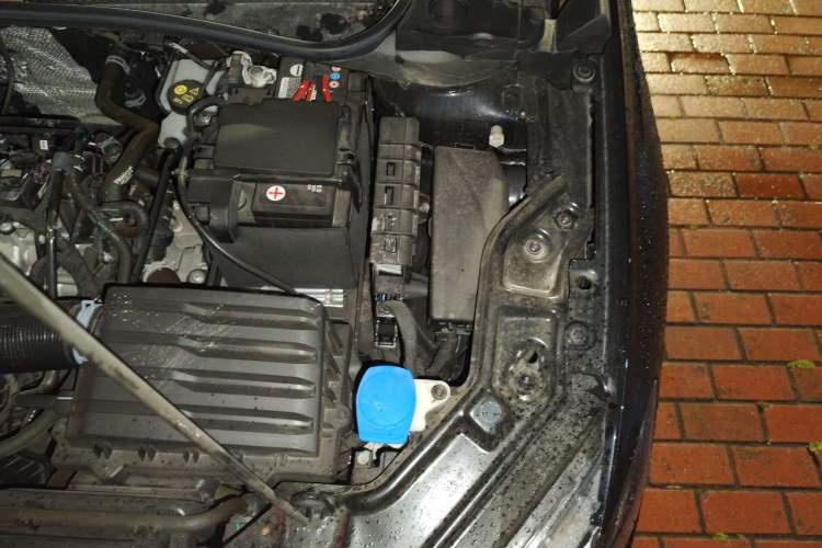 Used Volkswagen Lavida 2025 New Sharp 1.5L Outstanding New Vision Edition Engine Bay Left