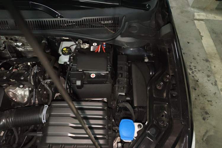 Used Volkswagen Lavida 2025 New Sharp 1.5L Outstanding New Edition Engine Bay Left