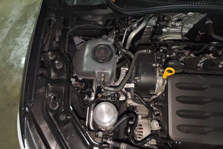 Used Volkswagen Lavida 2025 New Sharp 1.5L Outstanding New Edition Engine Bay Right