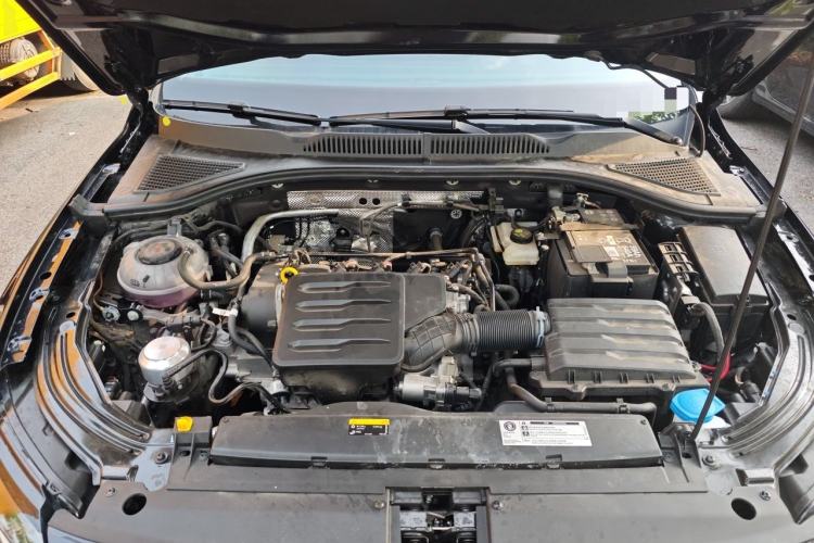 Used Volkswagen Lavida 2025 New Sharp 1.5L Outstanding New Vision Edition Engine Bay